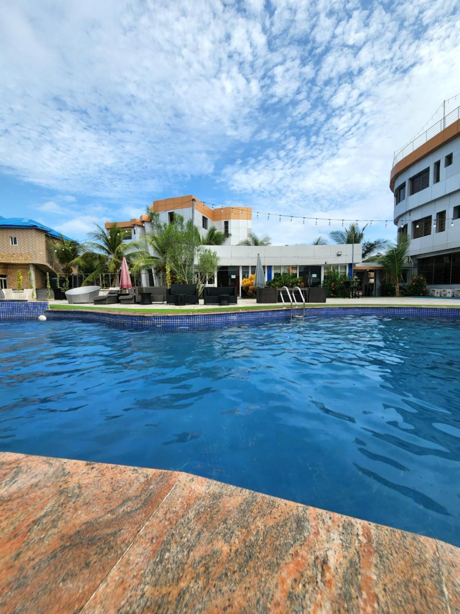 Paradise Beach Resort ลากอส ภายนอก รูปภาพ